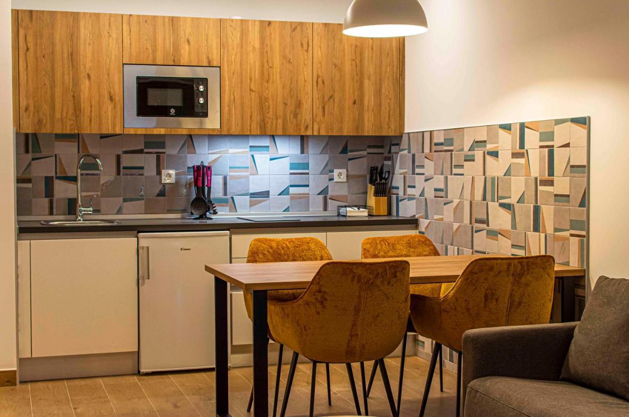 Apartamentos 1 Abril Малага Екстериор снимка