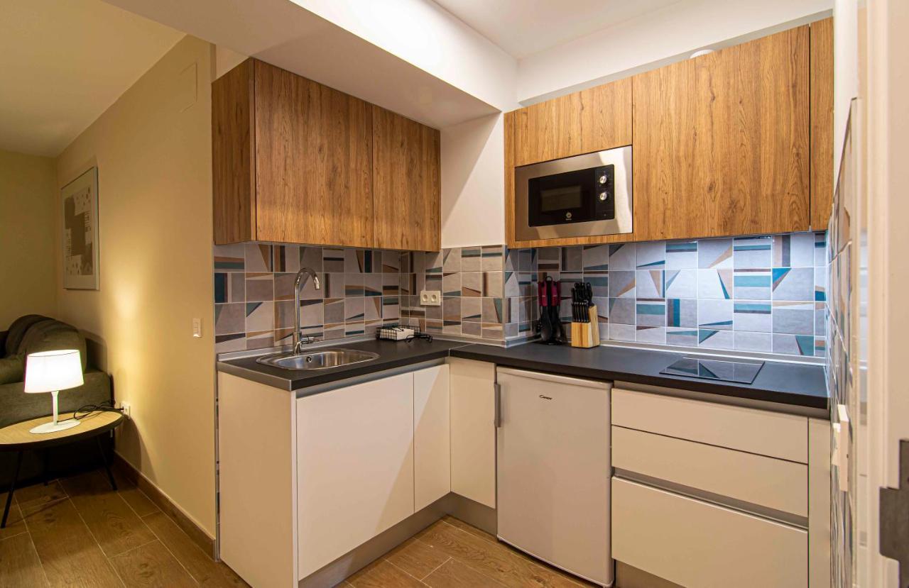 Apartamentos 1 Abril Малага Екстериор снимка