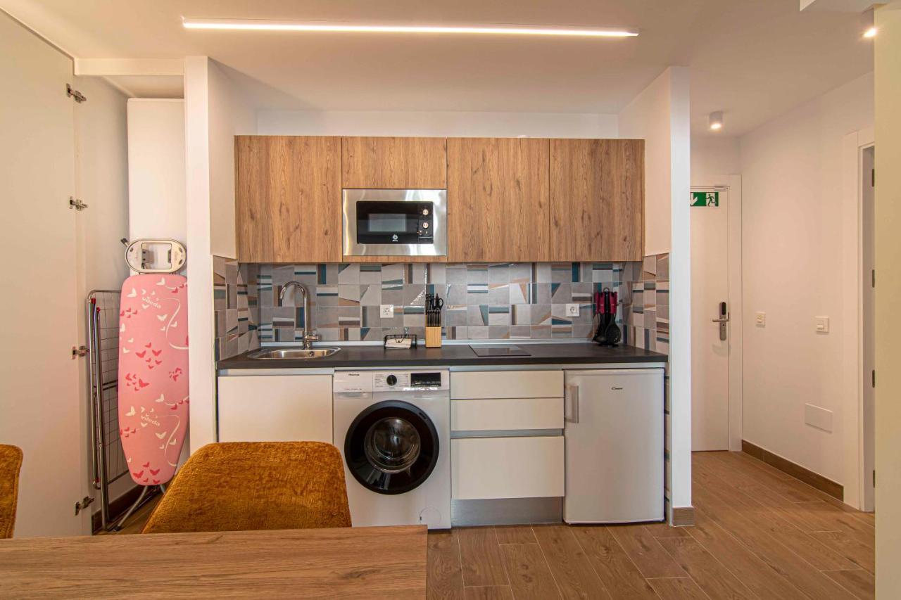 Apartamentos 1 Abril Малага Екстериор снимка