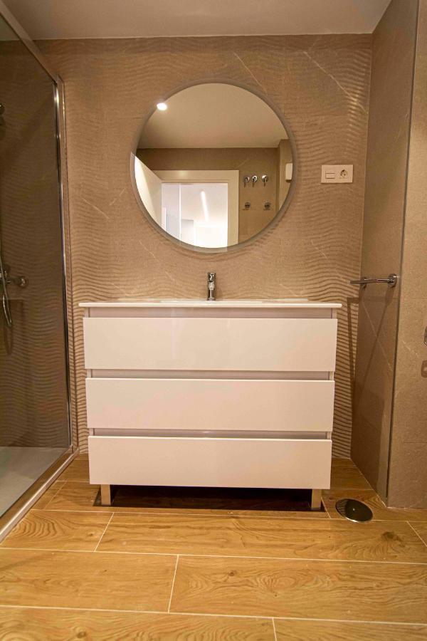 Apartamentos 1 Abril Малага Екстериор снимка